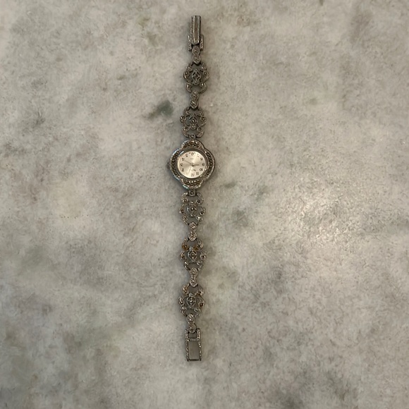 Watch - Picture 2 of 4